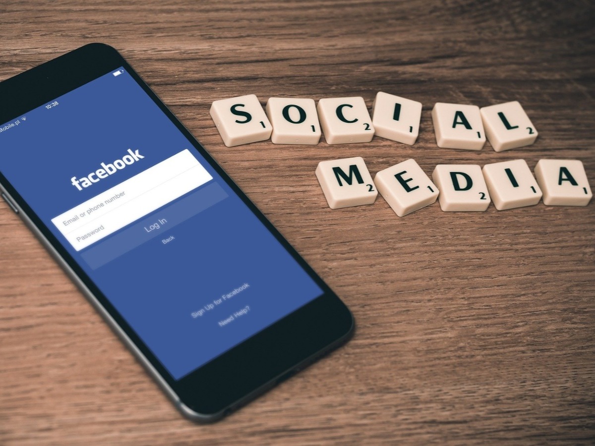 A Guide to Creating a Facebook Page for Your Solar Dealership